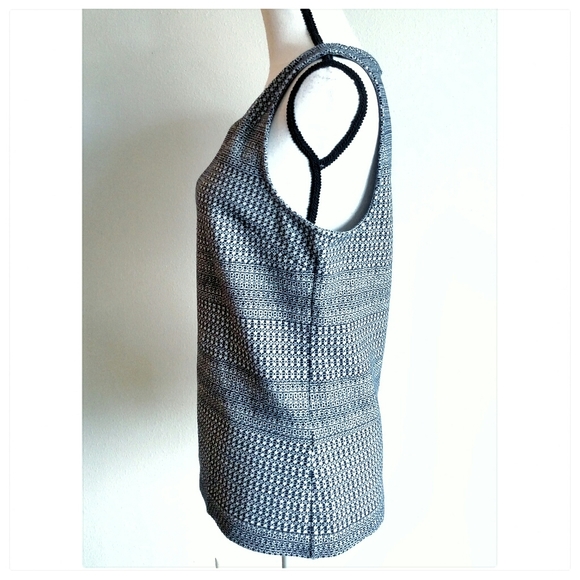 3/$20 Banana Republic Navy Knit Sweater Tank - Picture 2 of 5